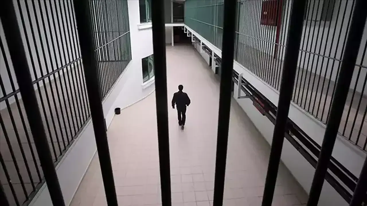 9 aylık bebeğine cinsel istismardan tutuklanan baba cezaevinde ölü bulundu