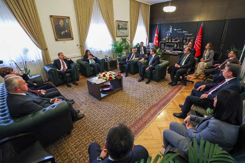 Ekrem İmamoğlu bugün kayyum atamaları için liderler turuna başladı