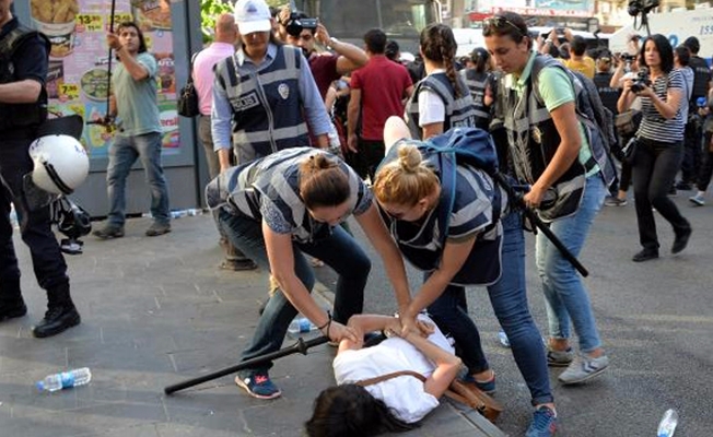 KESK’in KHK protestosuna 28 gözaltı!
