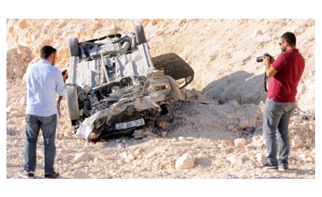 Gaziantep'te otomobil devrildi: 4 yaralı