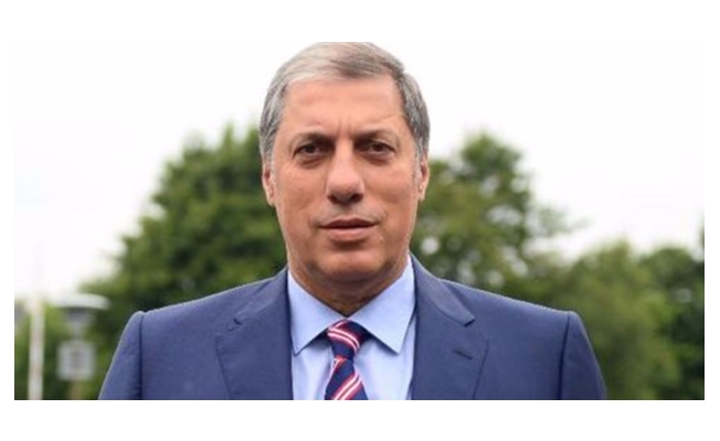 Levent Nazifoğlu, Dursun Özbek yönetimini yerden yere vurdu
