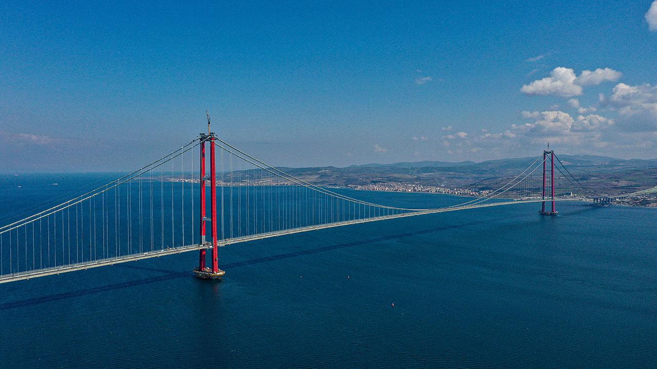 Çanakkale Boğazı çift yönlü gemi trafiğine kapatıldı