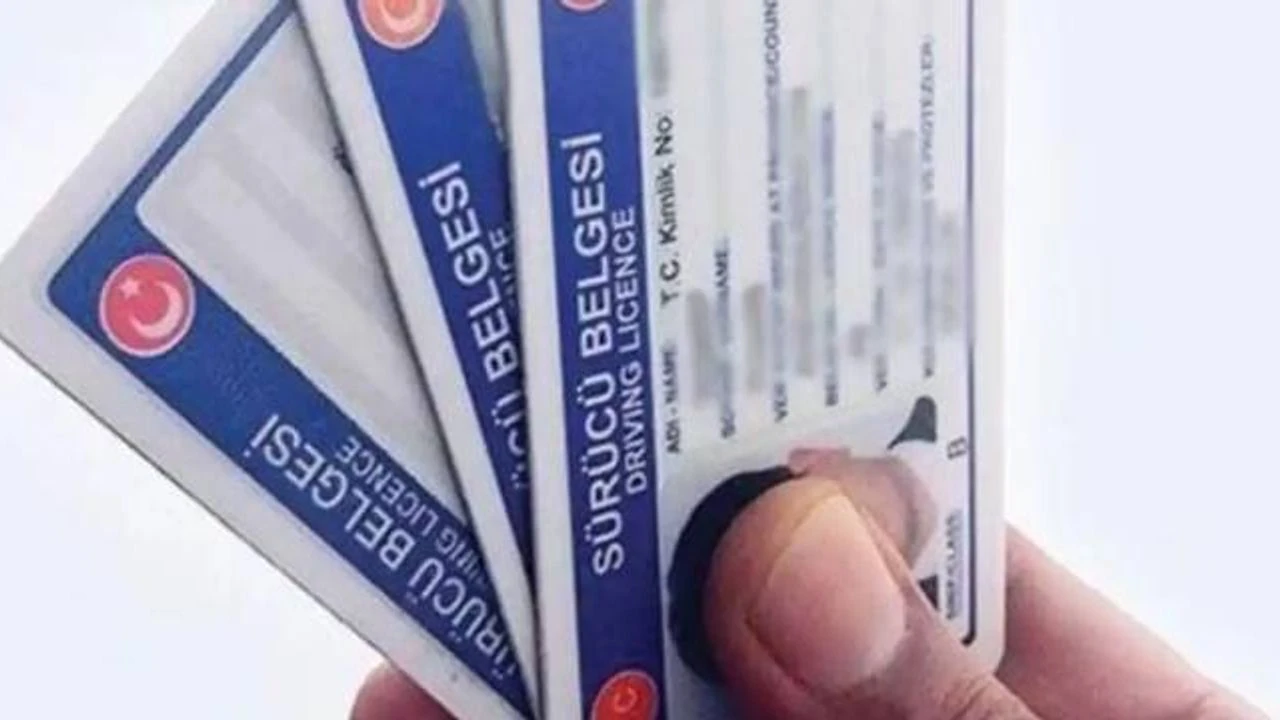 Eski tip sürücü belgelerinin yenilenmesi için süre uzatıldı