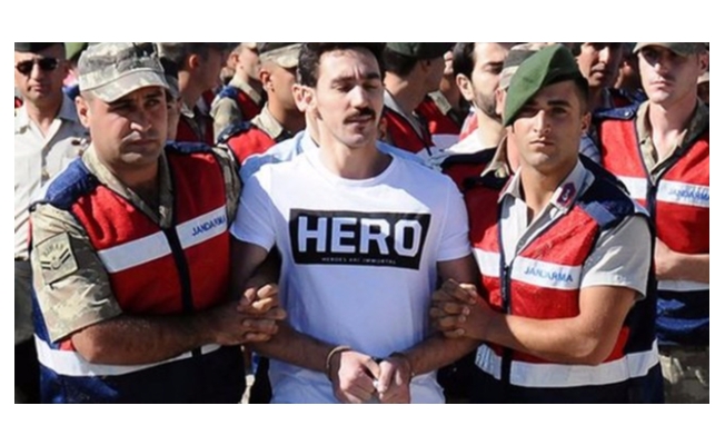 Hero tişörtü satıştan kaldırıldı