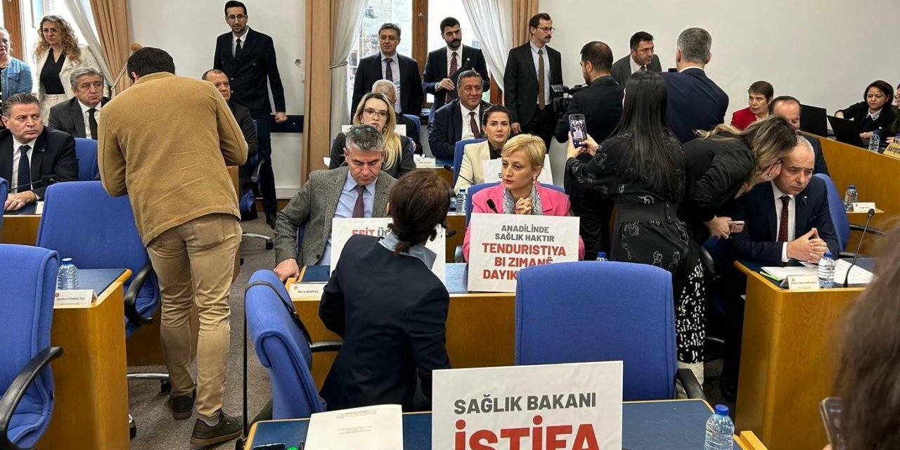 Sağlık Bakanı Kemal Memişoğlu'ndan 'istifa' çağrılarına yanıt: "Bebeklerimizin ölümüne engel olan bir kişiye niye istifa istenir?"