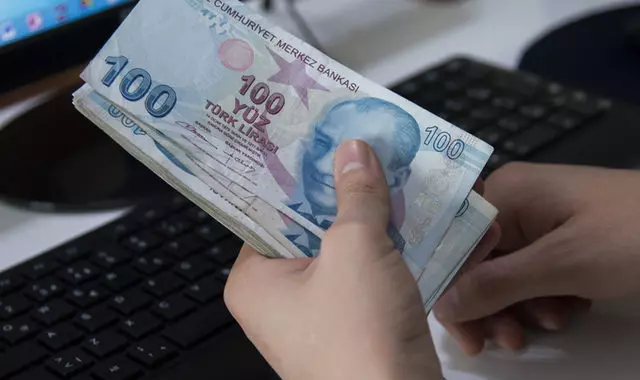 Emeklilerin gözü kulağı bu haberde! En düşük emekli maaşı için adım atıldı, rakam belli oldu