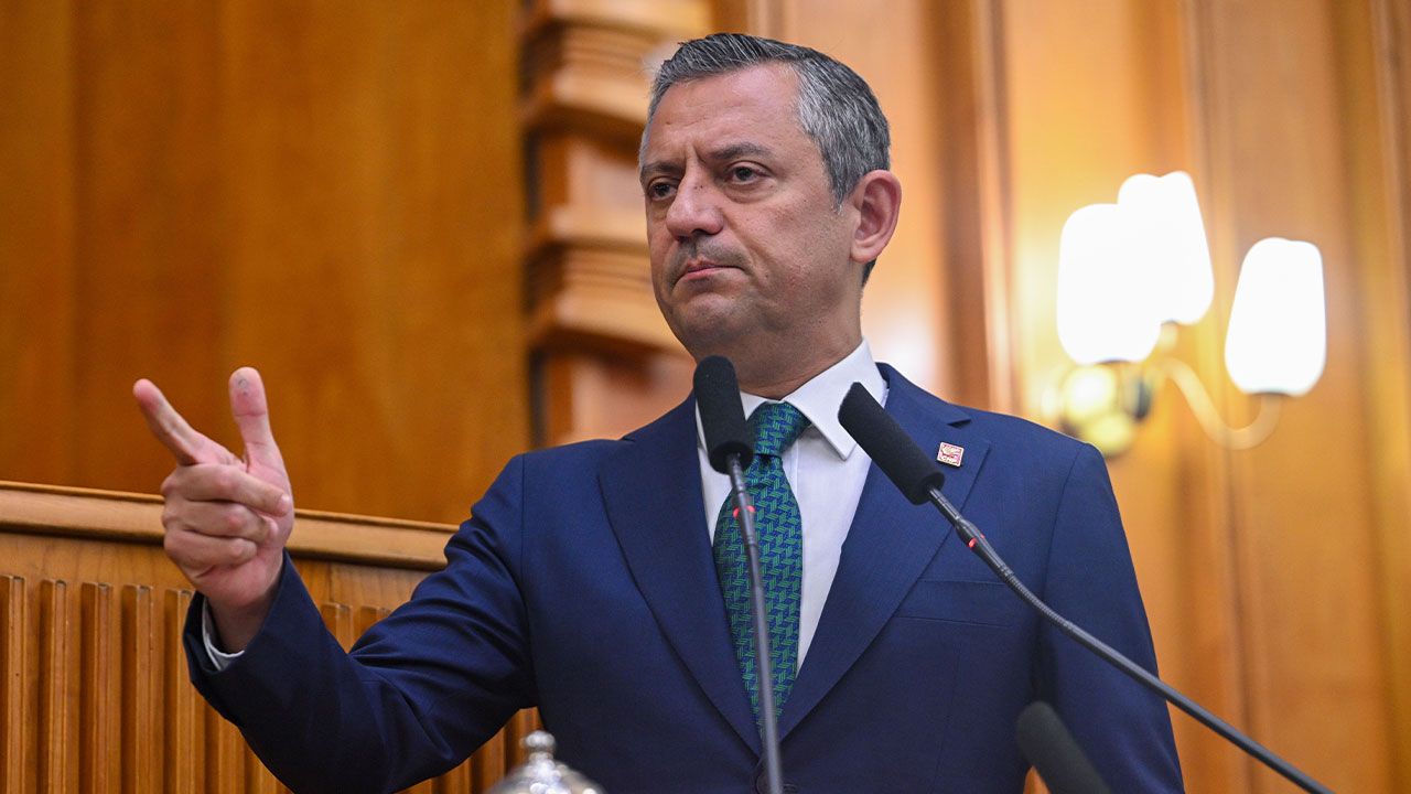 Özgür Özel'den Bahçeli'nin 'İmralı' Çağrısına yanıt: Kırmızı çizgimiz var
