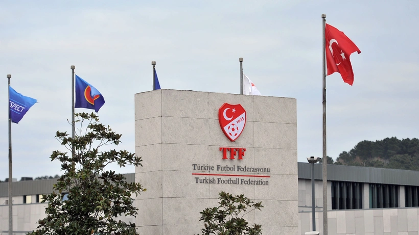 Arda Turan ve Volkan Demirel PFDK'ya sevk edildi