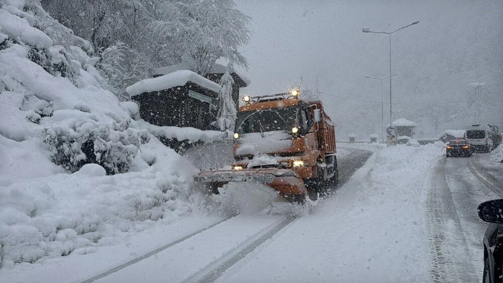 Meteoroloji'den kuvvetli yağış ve kar uyarısı!