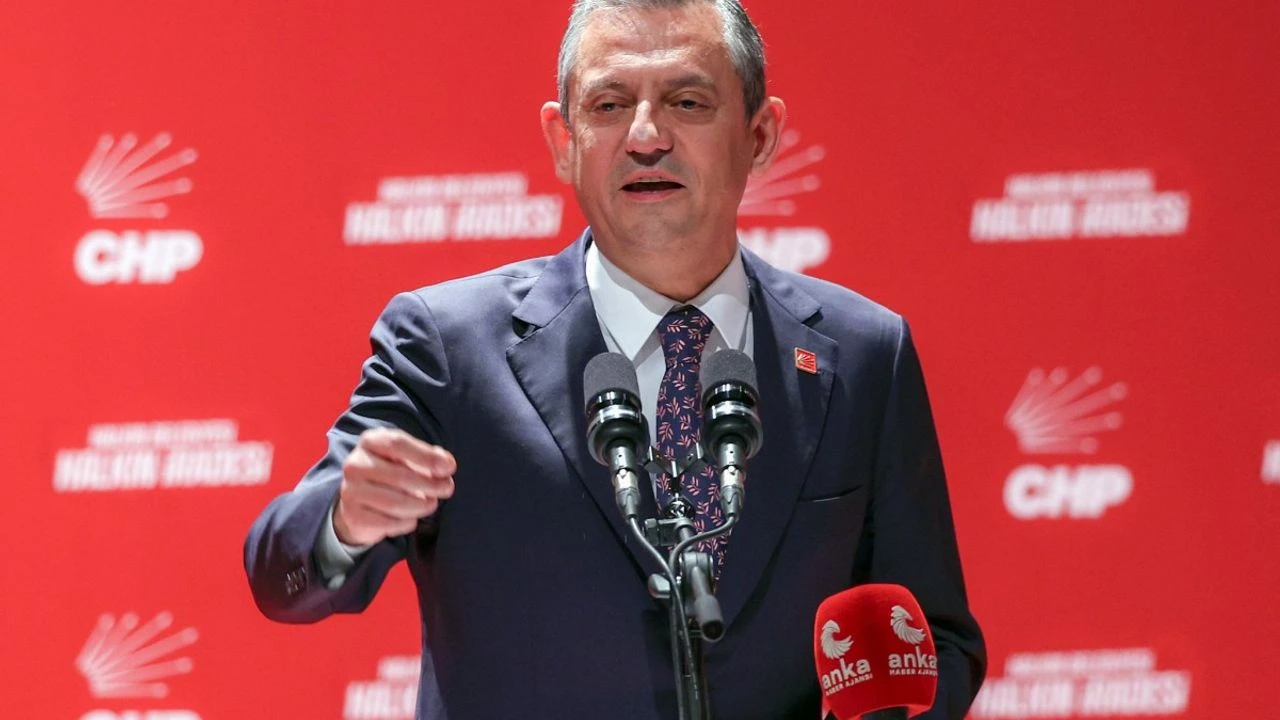 Özgür Özel'den o belediye başkanlarına teşekkür: Şimdi çıkıp o arkadaşlara teşekkür telefonu açacağım