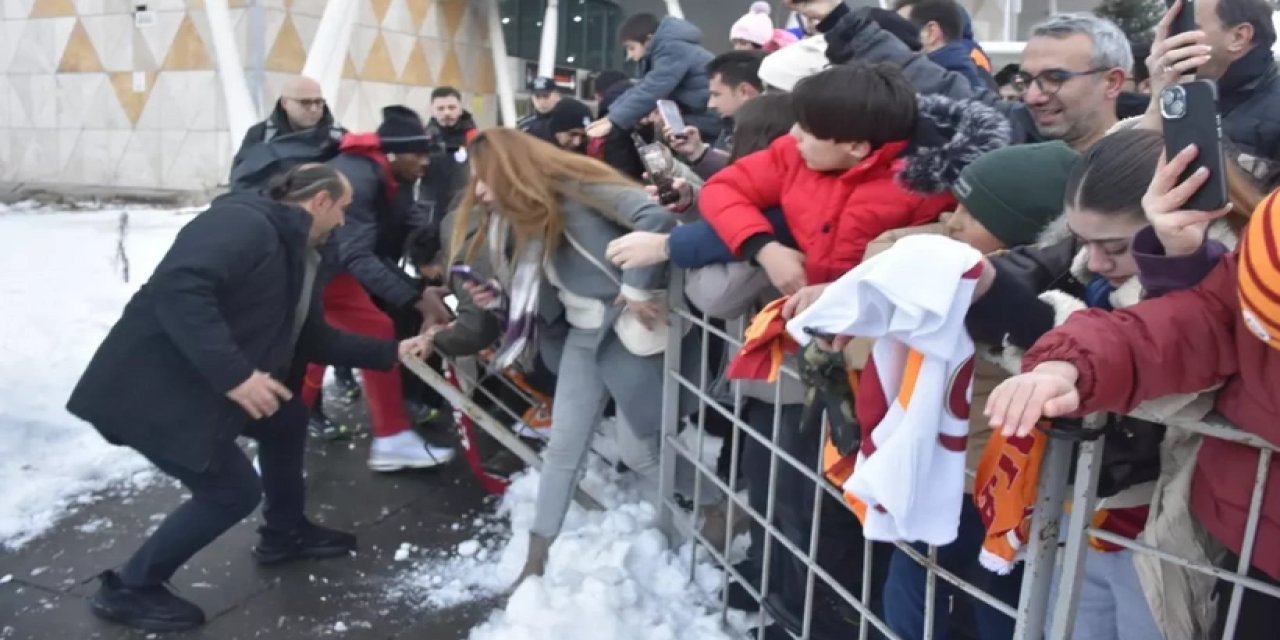 Galatasaraylılar az kalsın Osimhen'i sakat bırakıyordu