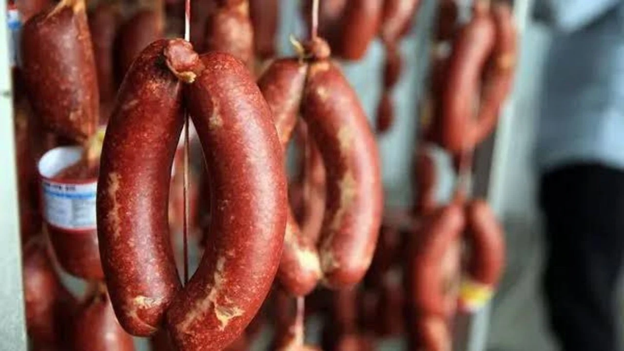 Bakanlık bir markayı daha ifşa etti! O markanın sucuğundan bakın ne çıktı