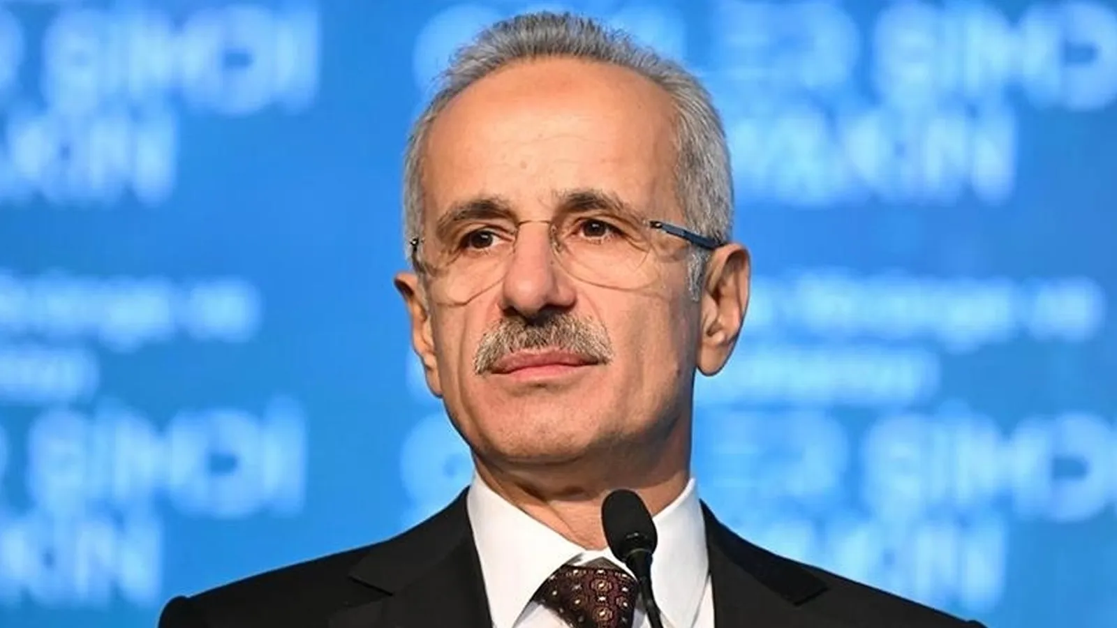 16 yaş altına sosyal medya kısıtlaması mı geliyor? Bakan Uraloğlu’dan açıklama geldi