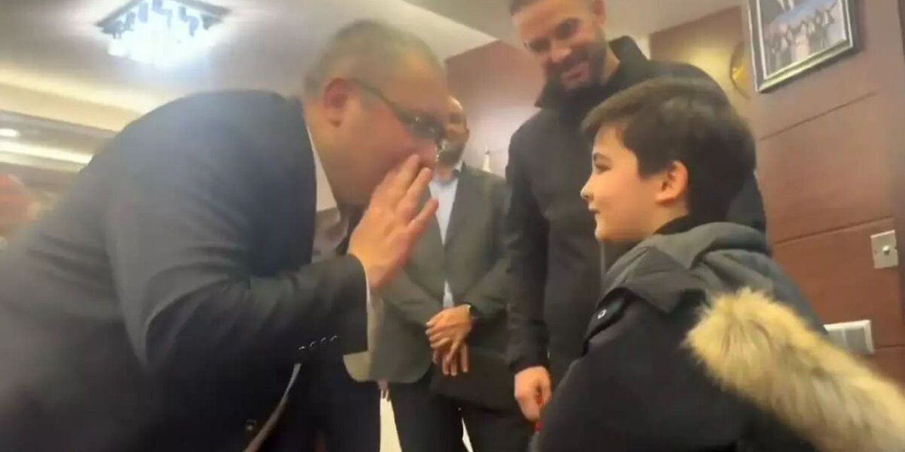 'Rüşvet' çarpıtmasına konu olan küçük çocuğun babası konuştu! Mesut Özarslan'ın ne yaptığını anlattı