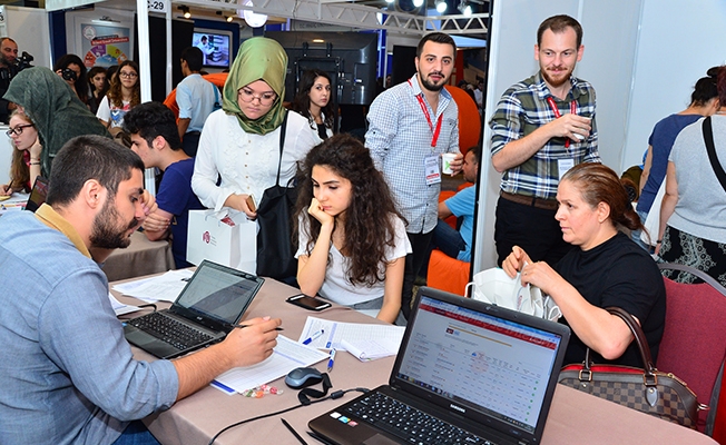 BEYGEM Üniversite tercih fuarına katılan ilk belediye kurumu oldu