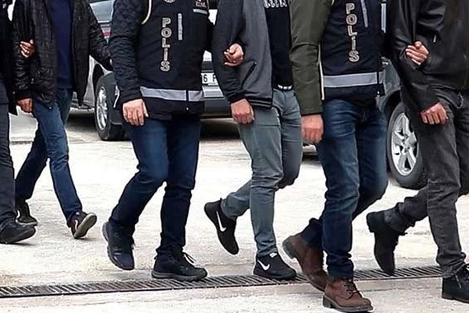 Mersin Gümrüğü'nde büyük operasyon! Onlarca devlet memuru gözaltına alındı