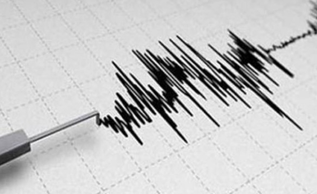 Saruhanlı'da 4 büyüklüğünde deprem