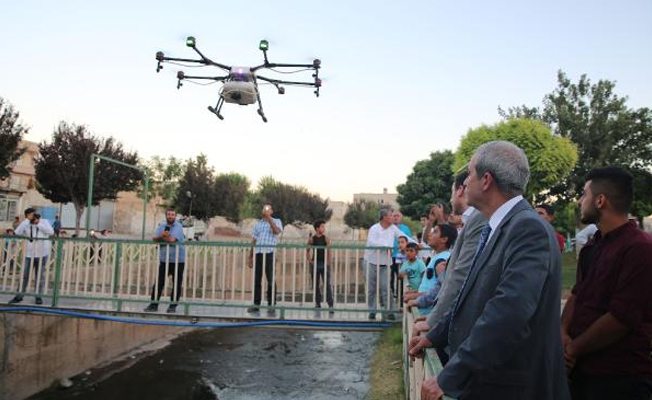 Drone ile ilaçlama yaptılar!