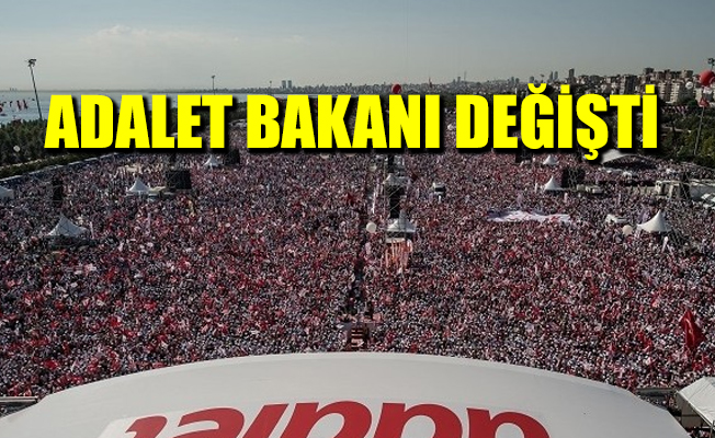 Milyonlar, 'daha fazla adalet' için yürüdü, Adalet Bakanı değişti