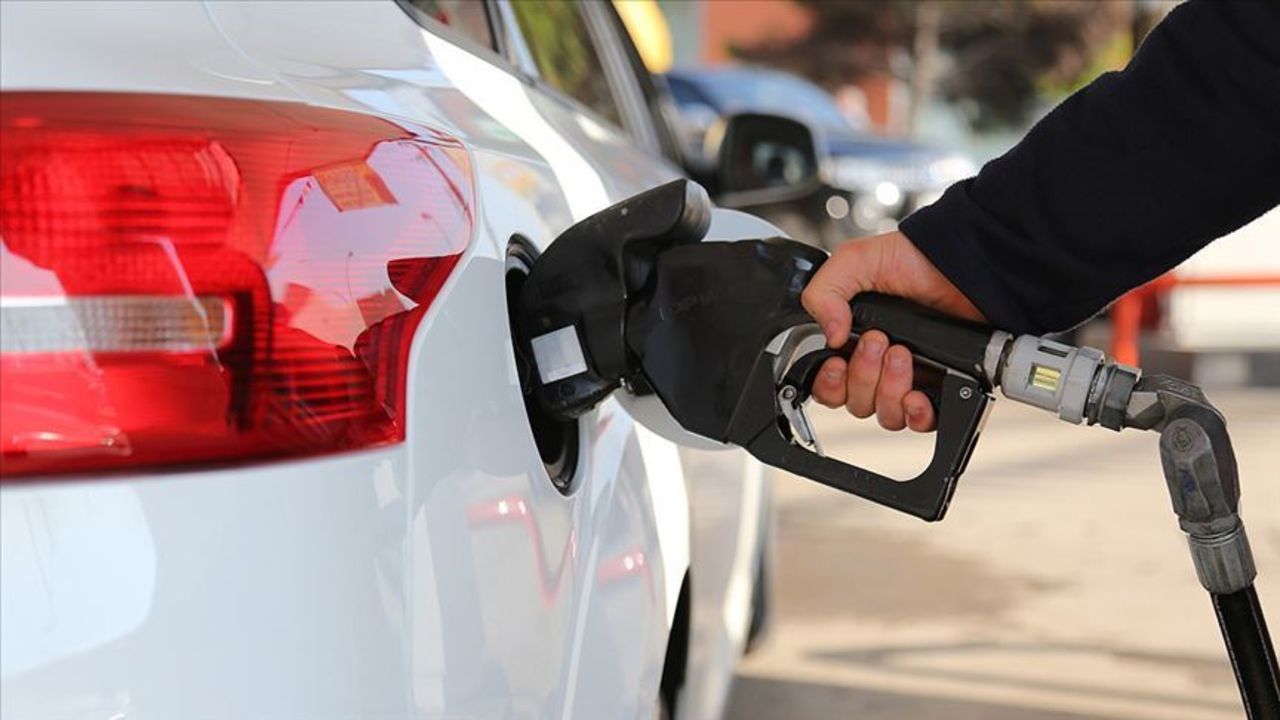 Benzine zam geliyor! İşte Ankara, İstanbul, İzmir'de akaryakıt fiyatları...