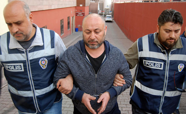 CHP’li vekile saldıran esnafa hapis cezası