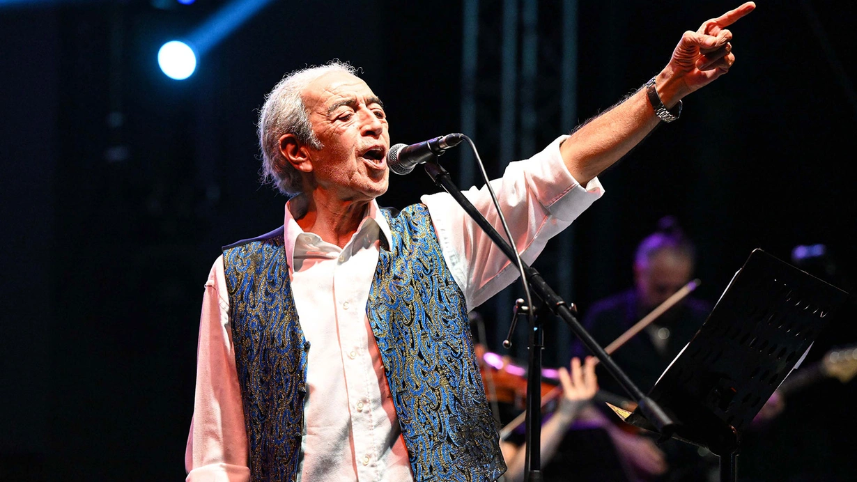 Entübe edilen Edip Akbayram'ın eşinden açıklama