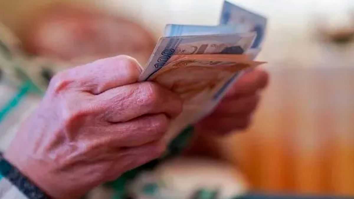 Emeklilerin bayram ikramiyesi ve refah payı ne kadar olacak? SGK uzmanı hem rakamı ve tarihi duyurdu