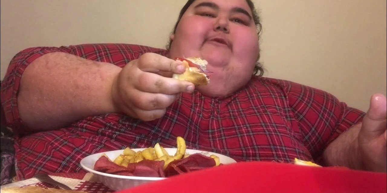 Efecan Kültür kimdir, kaç yaşında ve neden öldü? Mukbang akımı nedir?
