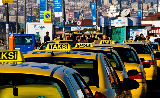 Hukukçulardan İTaksi uygulamasına tepki: Özel hayatın gizliliğine aykırı