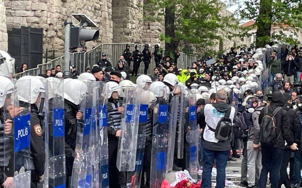 İstanbul'da 1 Mayıs öncesi çok sayıda adrese baskın