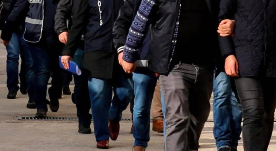 Yerlikaya duyurdu: 21 göçmen kaçakçısı ve 547 göçmen yakalandı
