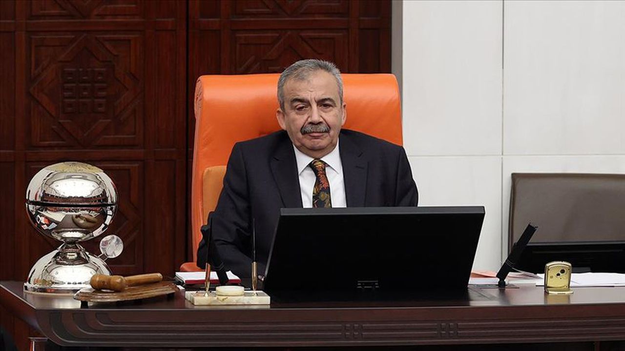 Sırrı Süreyya Önder'in cenaze programında yeniden değişiklik yapıldı