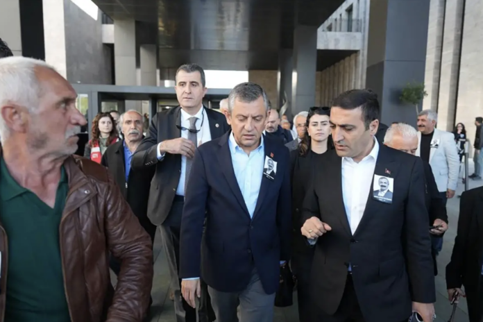 CHP Genel Başkanı Özgür Özel: Bu saldırıyla CHP’ye ve muhalefete “Sokaktan çekilin” mesajı verildi