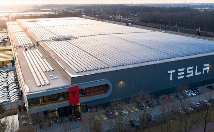 Tesla'da dev kriz! Üretimi durdurdu...