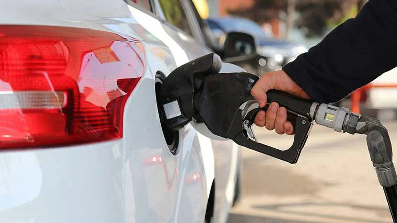 Motorine zam geldi! İşte 15 Mayıs 2025 güncel akaryakıt fiyatları...