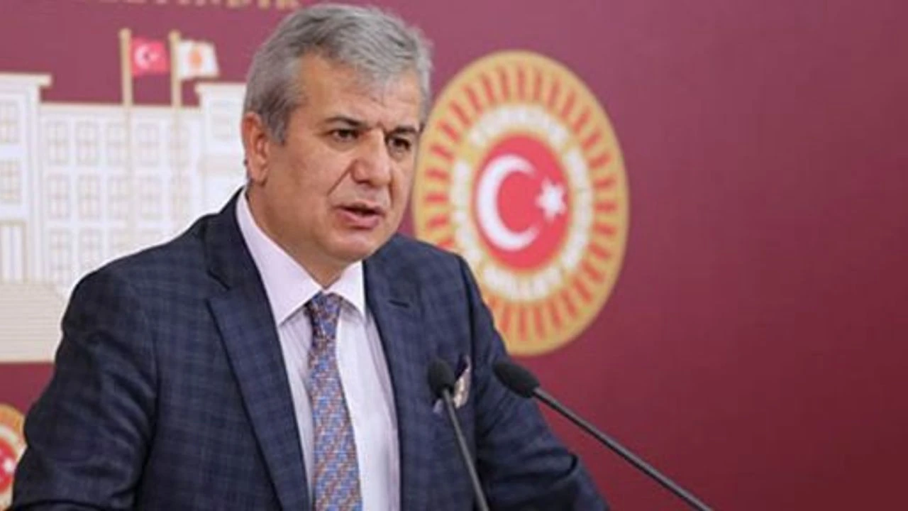 Durdu Özbolat’tan 19 Mayıs Mesajı: “Gençlerimizle Gurur Duyuyorum”
