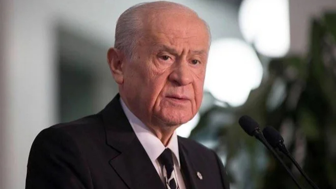 Bahçeli'den Galatasaray'a tebrik