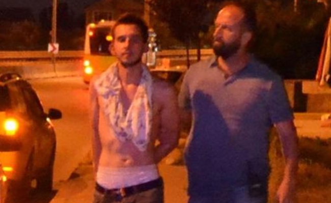 İşçinin maaşını vermeyen tekstil atölyesini ateşe verdiler