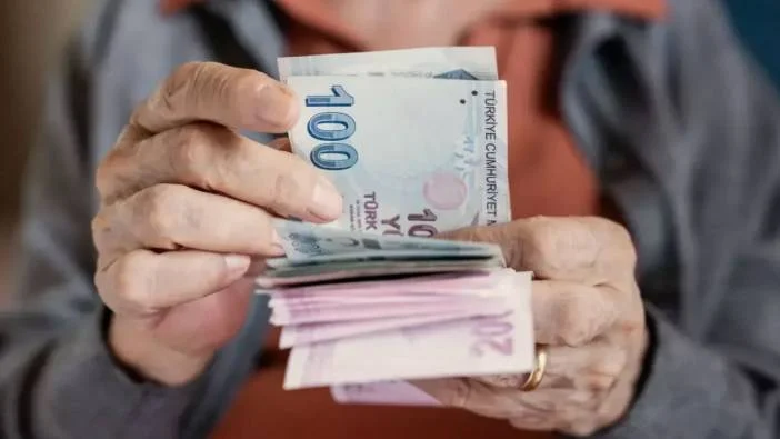 Emekli bayram ikramiyelerinin yatırılacağı tarih belli oldu