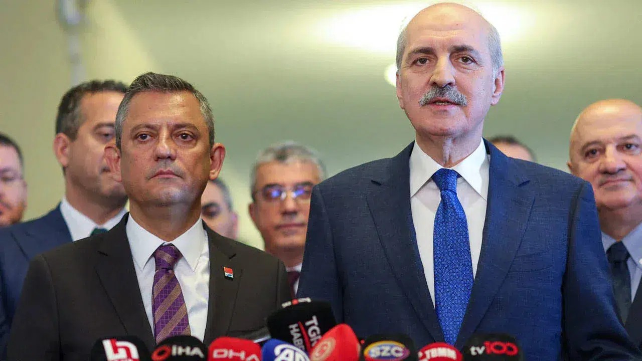 Meclis Başkanı Kurtulmuş-CHP Lideri Özel görüşmesi başladı