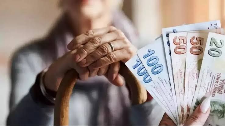 Emekli bayram ikramiyesi ne zaman yatacak? İkramiyelerde flaş gelişme