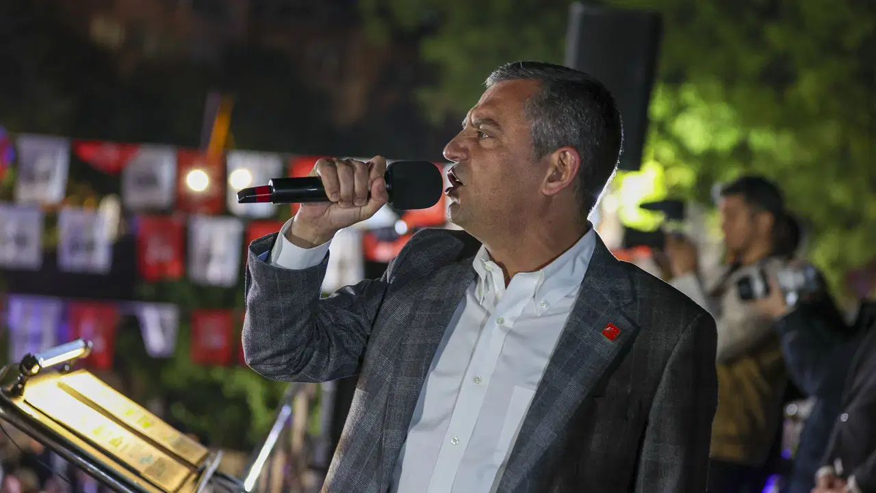Özgür Özel tüm yurttaşlara çağrı yaptı: Kimse unutulur diye hesap yapmasın