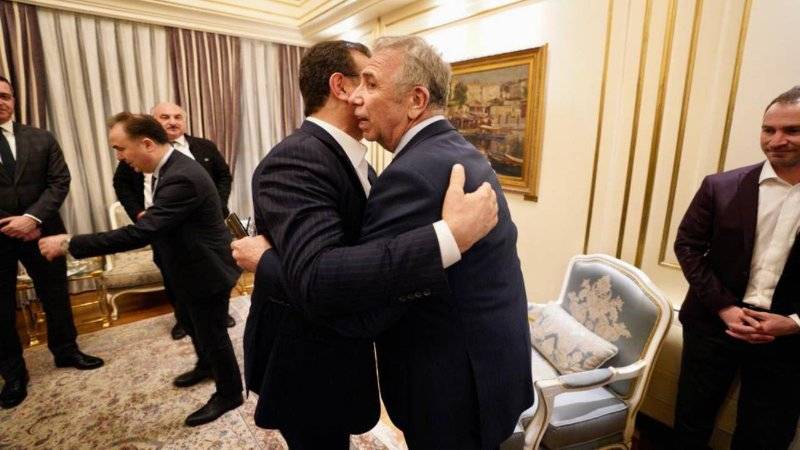 Mansur Yavaş'tan Ekrem İmamoğlu'na ziyaret