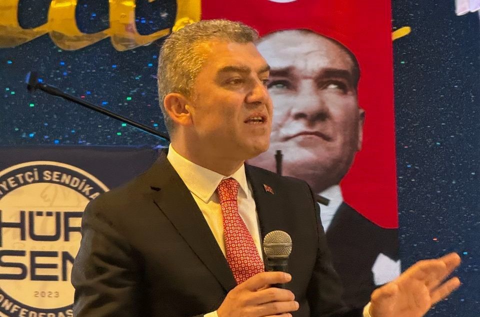 Memur ve Emeklinin Alım Gücü Eriyor: Hür-Sen’den Refah Payı Uyarısı