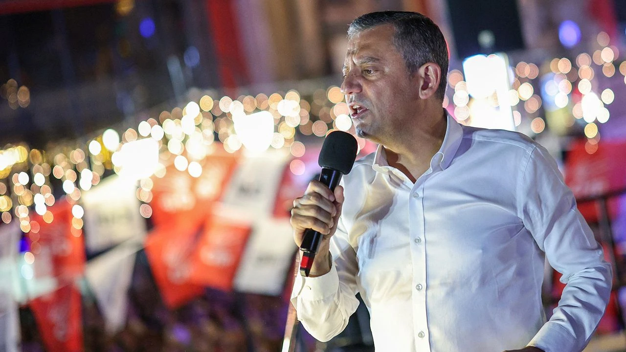 Özgür Özel'den 'Akın bak oğlum' soruşturmasına sert tepki: Bıçak kemiğe dayandı
