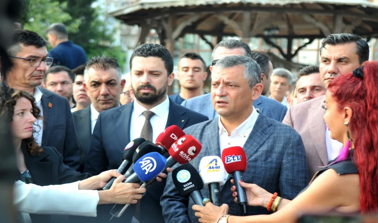 Özgür Özel Manisa'da konuştu: 47 yıllık sabrımızı 47 ay değil, 47 gün gösteremediler