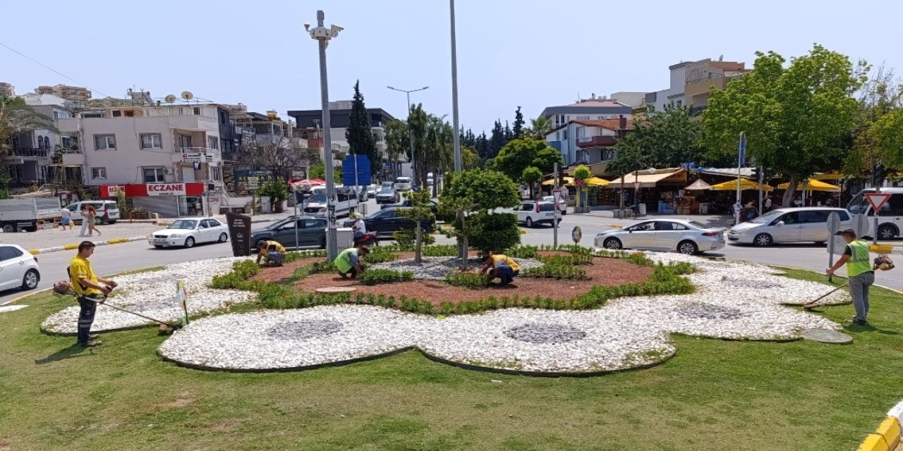Başkan Çerçioğlu'nun hizmetleri Kuşadası'nı doğanın yeşil tonları ile buluşturuyor