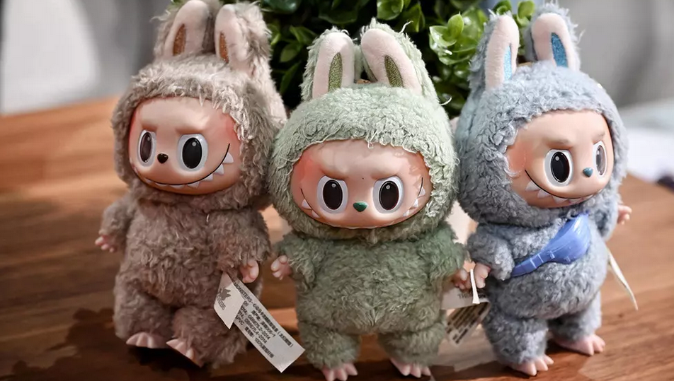Çocuklar için yeni tehlike: Labubu bebek...