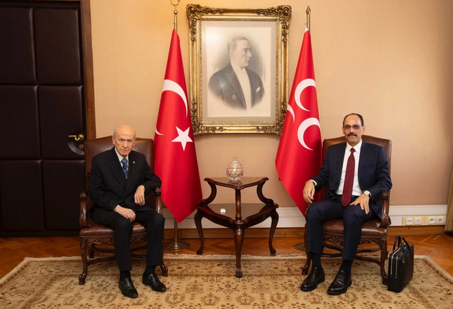 MİT Başkanı İbrahim Kalın MHP Lideri Devlet Bahçeli ile görüştü: Siyah çanta çok konuşuldu...