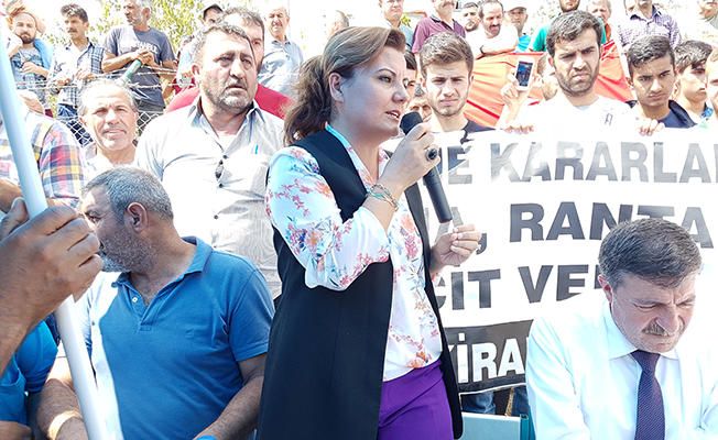 CHP'li vekil evleri yıkılan yurttaşları yalnız bırakmadı